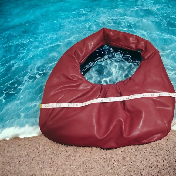 X-Large Slouchy Burgundy Hobo Tote & Shoulderbag - Picture 3 of 6